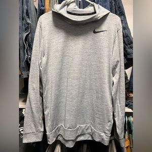 Nike dri- fit size med